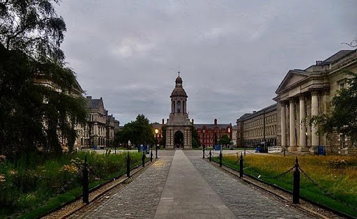 Front, Parliament, and Library Squares – Trinity College